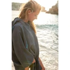 Lifeventure Changing Robe -go outdoors shop go 331226 c