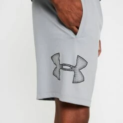 Under Armour Men's Tech Graphic Shorts -go outdoors shop go 524218 d